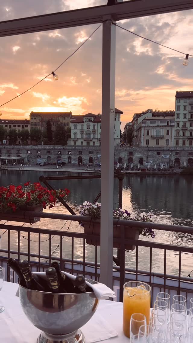 Esperia Torino Table Sunset